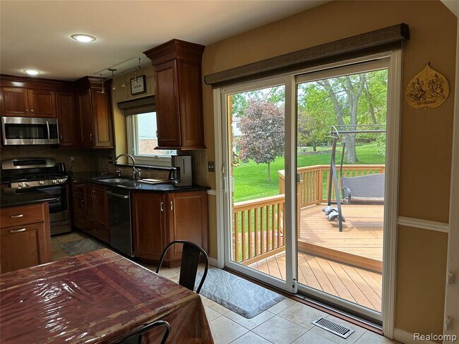 Building Photo - 1141 Sandy Ridge Dr