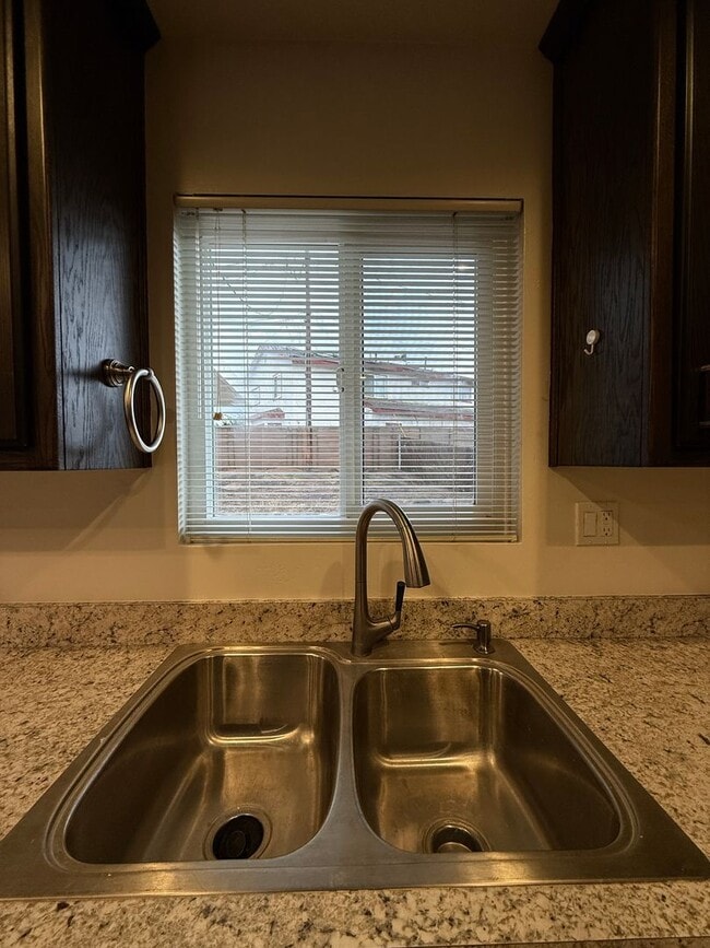 Building Photo - Orcutt Single Story Updated Home is Pet Fr...