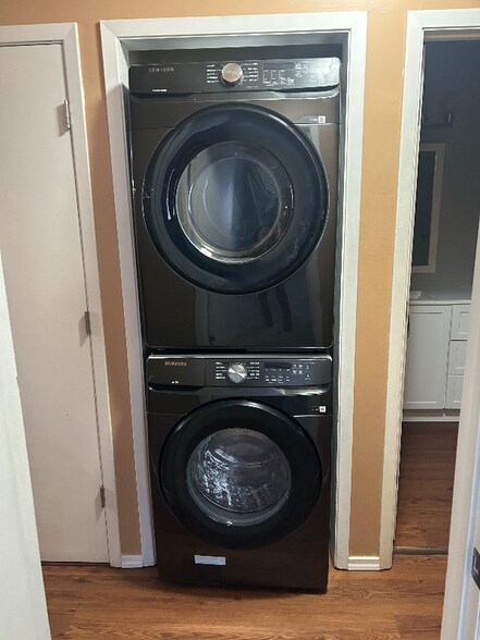 Building Photo - 3030 Denali St