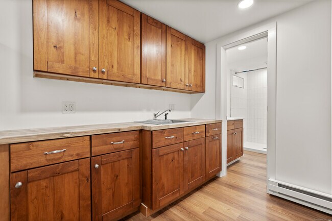Building Photo - 3840 Black Rock Tpke