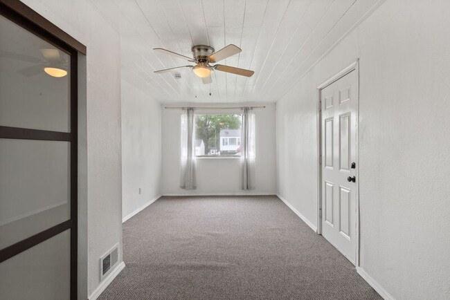 Building Photo - 1167 Ashford Dr
