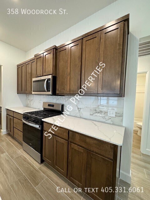 Building Photo - 358 Woodrock St