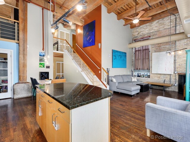 Building Photo - 2111 W Churchill St