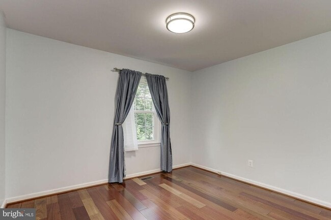 Building Photo - 7133 Swansong Wy