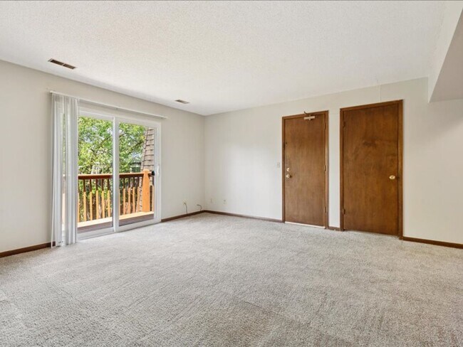 Interior Photo - Lantern Square Condominiums