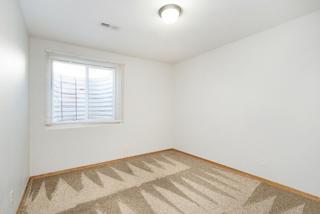 Building Photo - Half Off the First Month's Rent