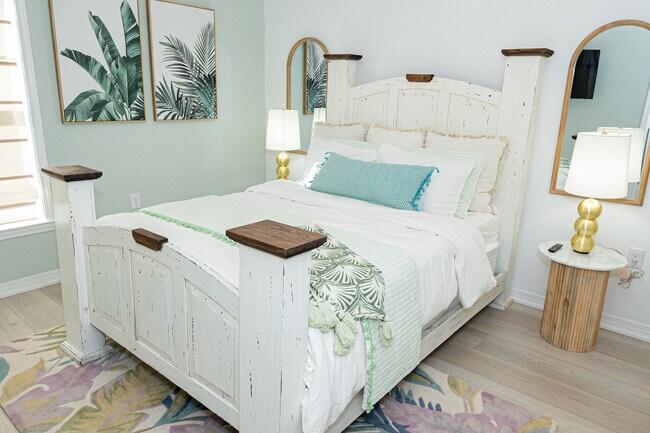 Building Photo - 6619 Carlinga Dr