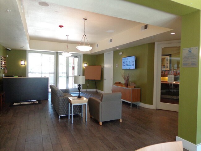 Building Photo - 703 N San Marcos