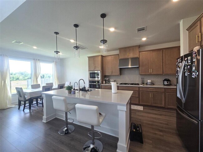 Building Photo - 124 Ribera Dr