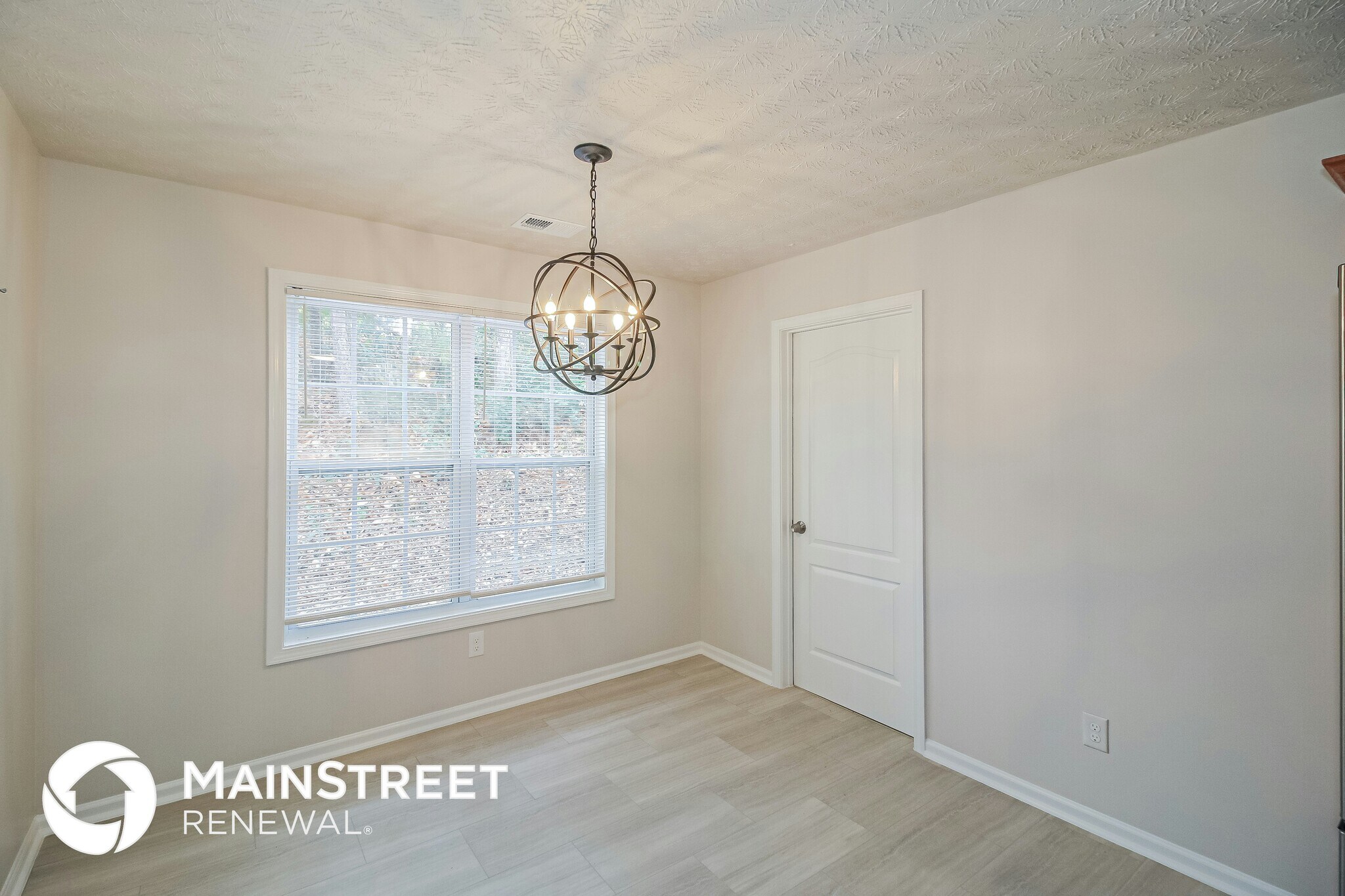 Building Photo - 5862 Homestead Cir