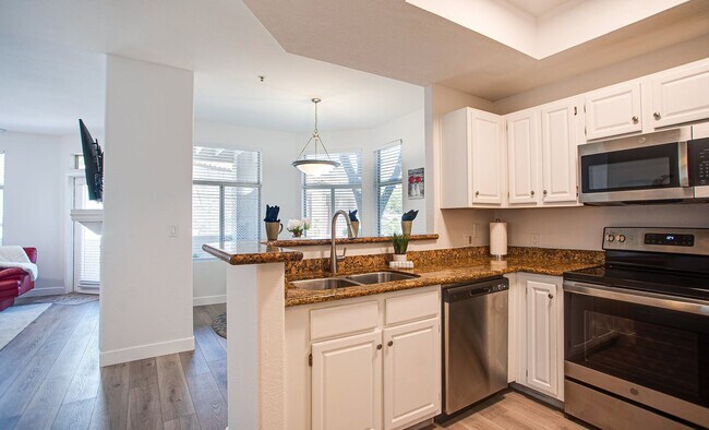 Building Photo - 11375 E Sahuaro Dr