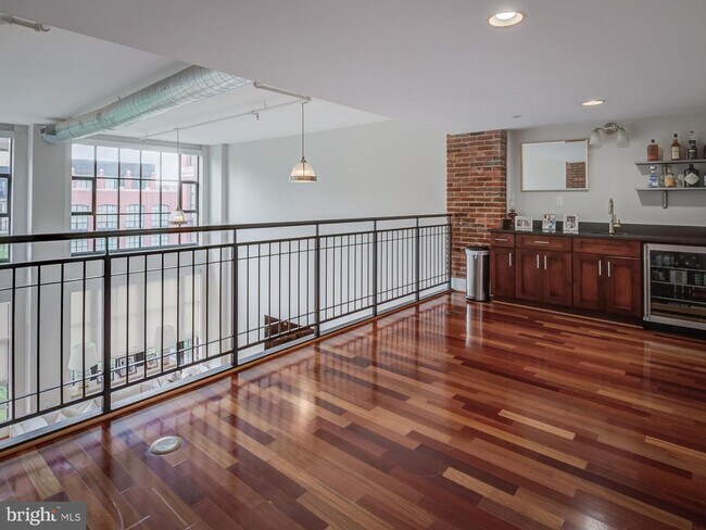 Building Photo - 1600 Clarendon Blvd