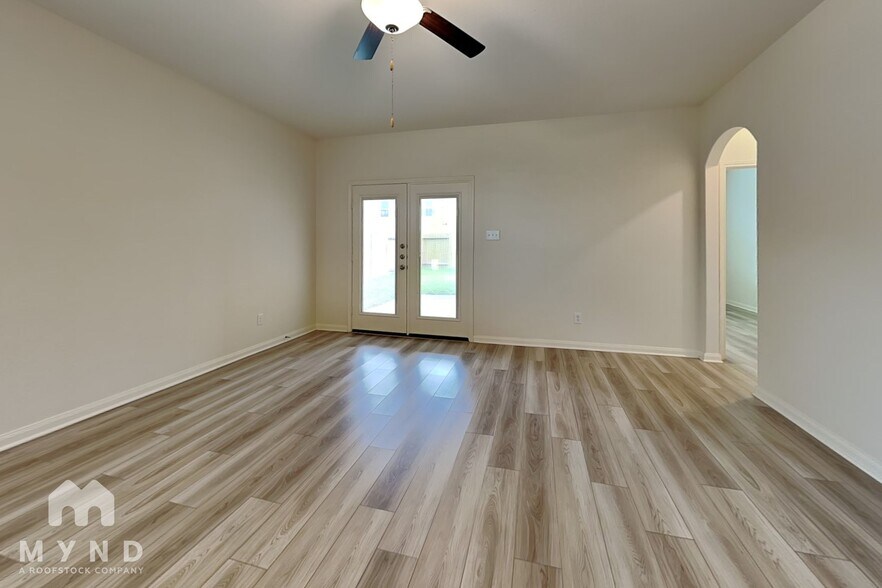 Building Photo - 480 Lone Rider Dr