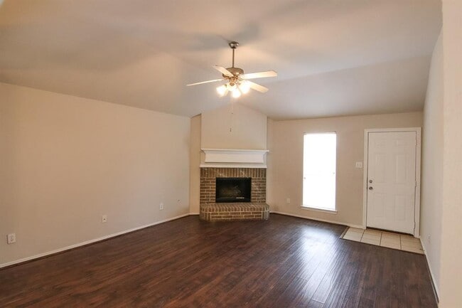Building Photo - 21903 Silverfield Park Ln