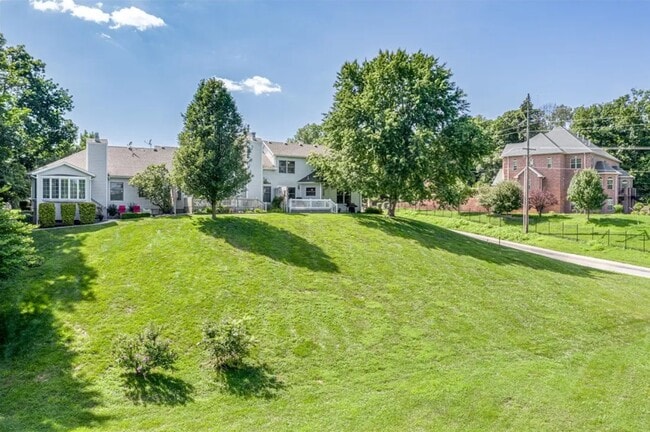 Building Photo - 713 Bent Tree Dr