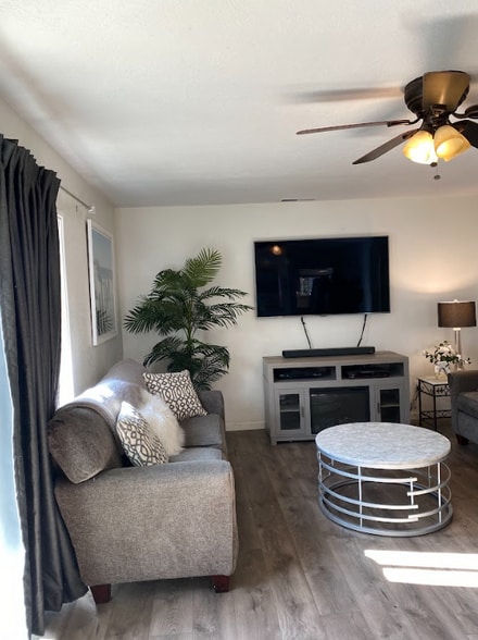 Building Photo - 5383 Woodstock Way