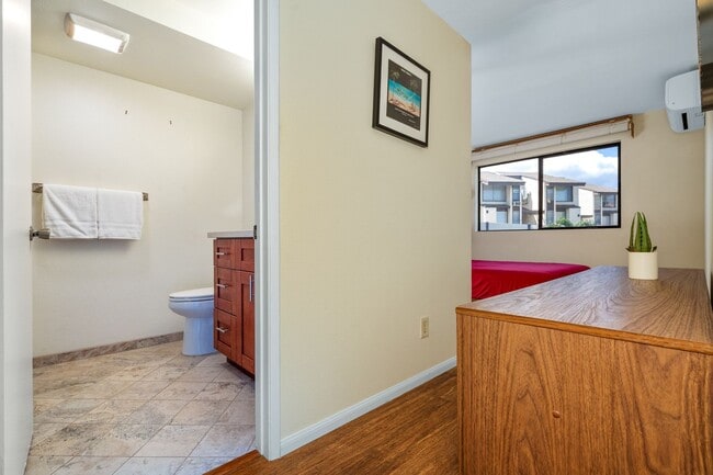 Building Photo - Furnished Condo at Kihei Shores, 2 Bed / 2...