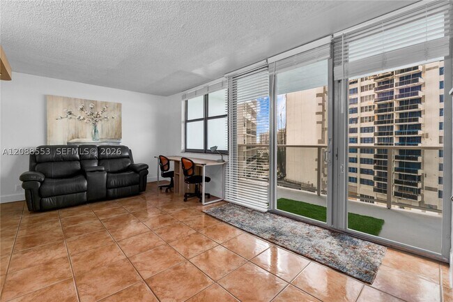 Building Photo - 3180 S Ocean Dr