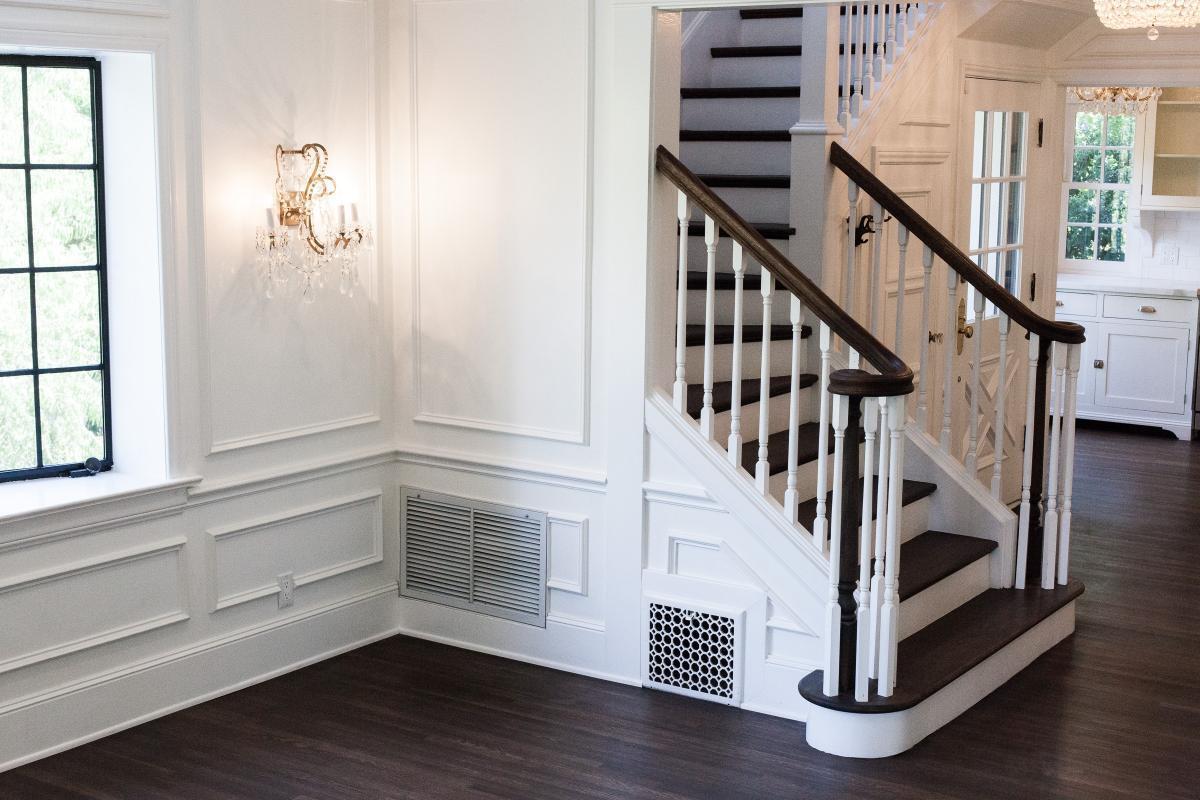 Building Photo - 3915 Benedict Canyon Dr