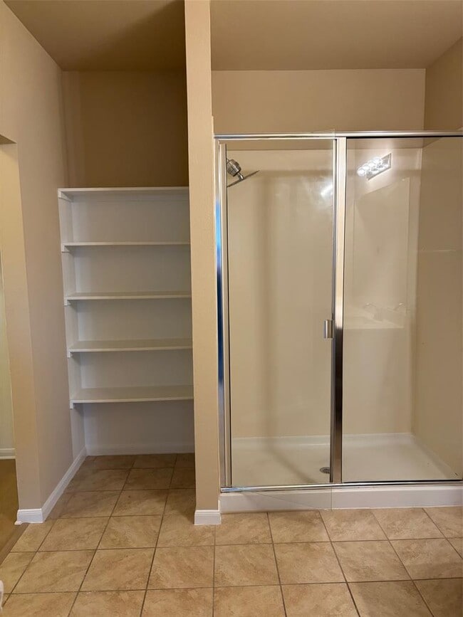 Building Photo - 1602 Atlas Rd