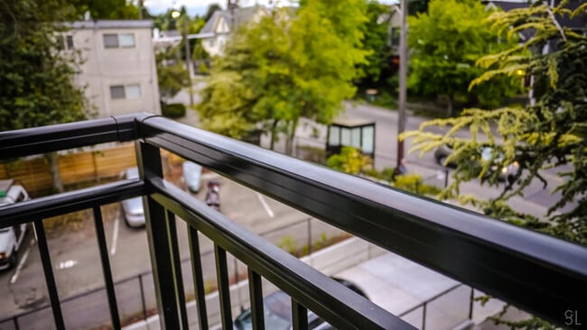 Building Photo - 2215 E John St