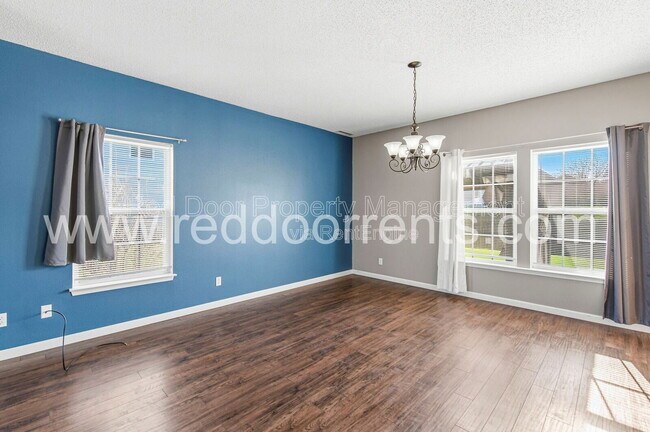 Building Photo - 603 Clear Creek Dr