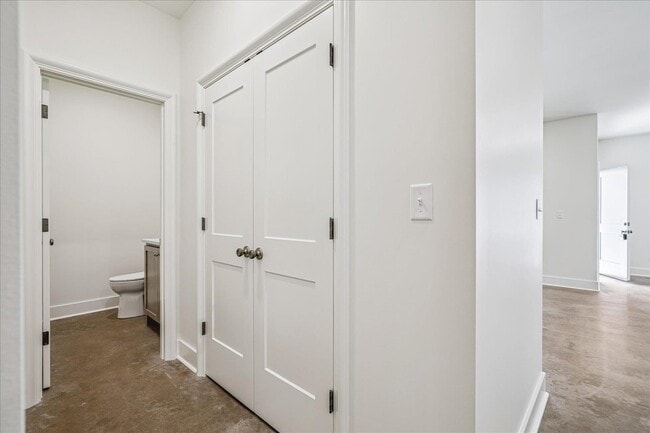 Building Photo - 3556 Carnes Ave