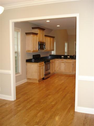 Building Photo - 3 Bedroom townhome in gated community!!