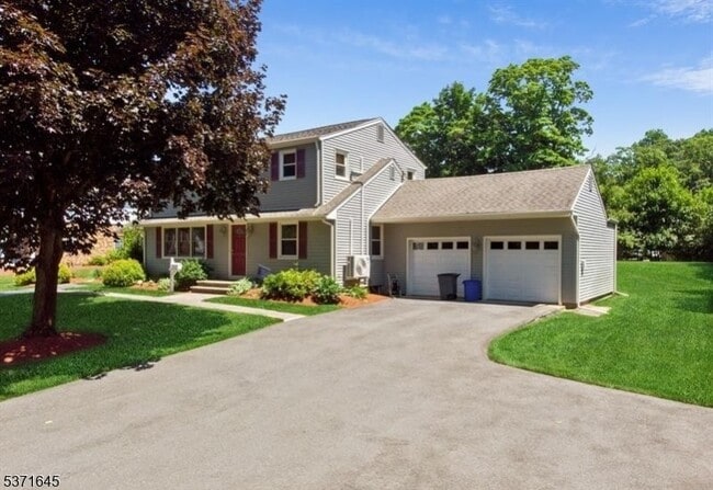 Building Photo - 326 Ramapo Valley Rd