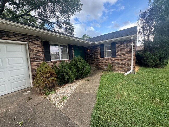 Building Photo - 3512 Ridgeway Ave