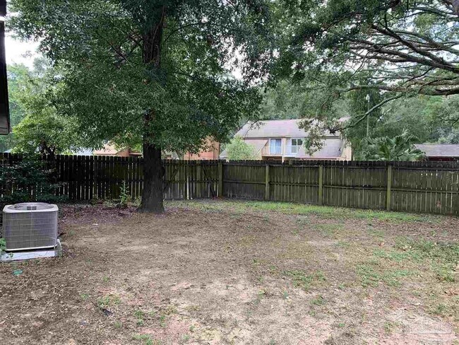 Building Photo - 7226 Dogwood Terrace Dr