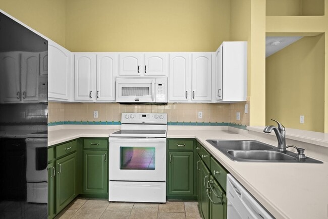 Building Photo - Key Vista home on cul-de-sac