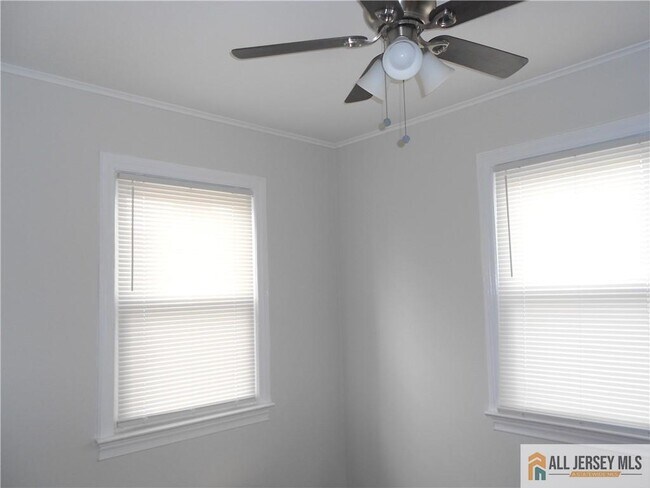 Building Photo - 431 Crows Mill Rd