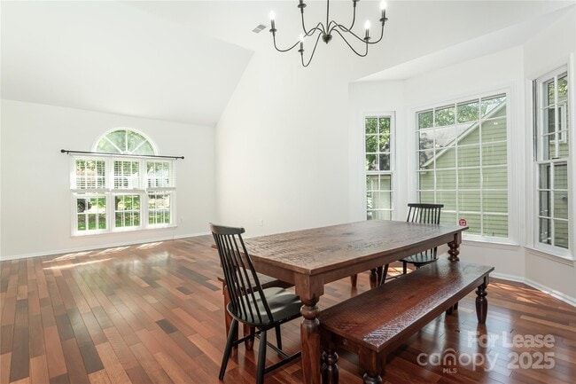 Building Photo - 10024 Avon Farm Ln