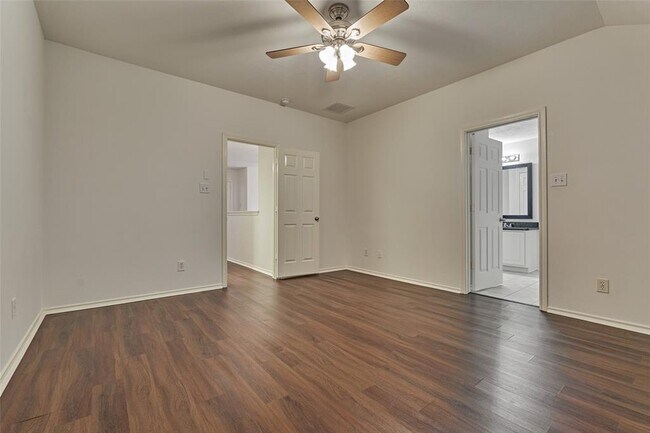 Building Photo - 218 W Stedhill Loop