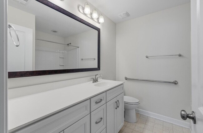 Building Photo - 1610 Fishbone Dr