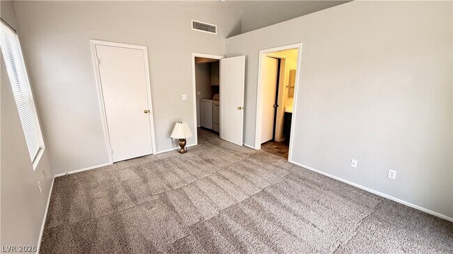Building Photo - 7220 Paradise Bay Dr
