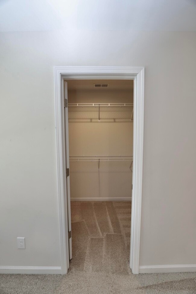 Building Photo - 115 Whitetail Cir