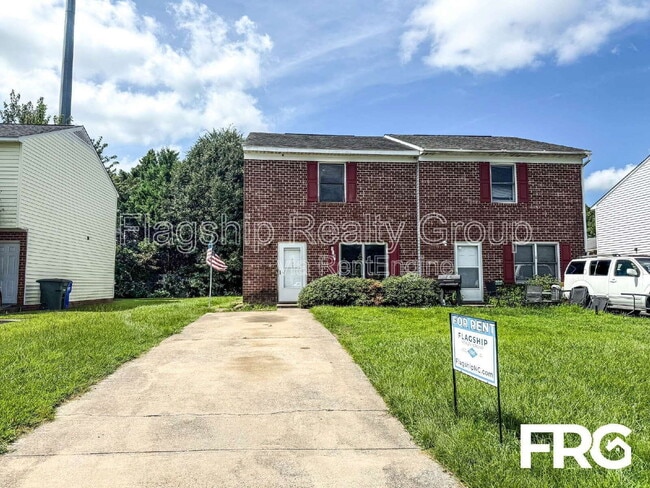 Building Photo - 105 Chesterfield Ct