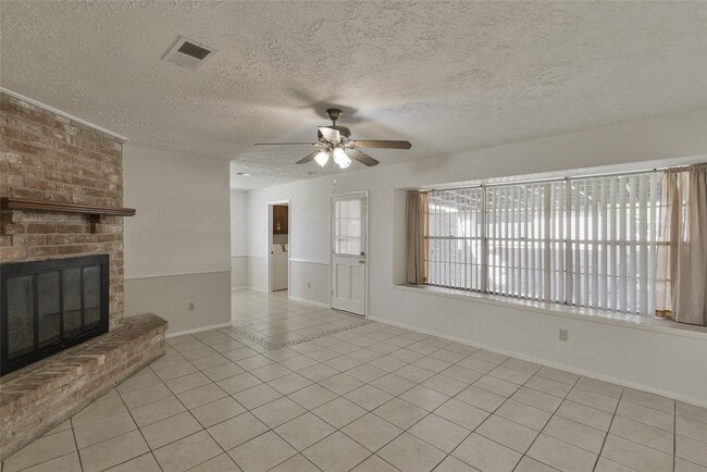 Building Photo - 4203 Sloangate Dr