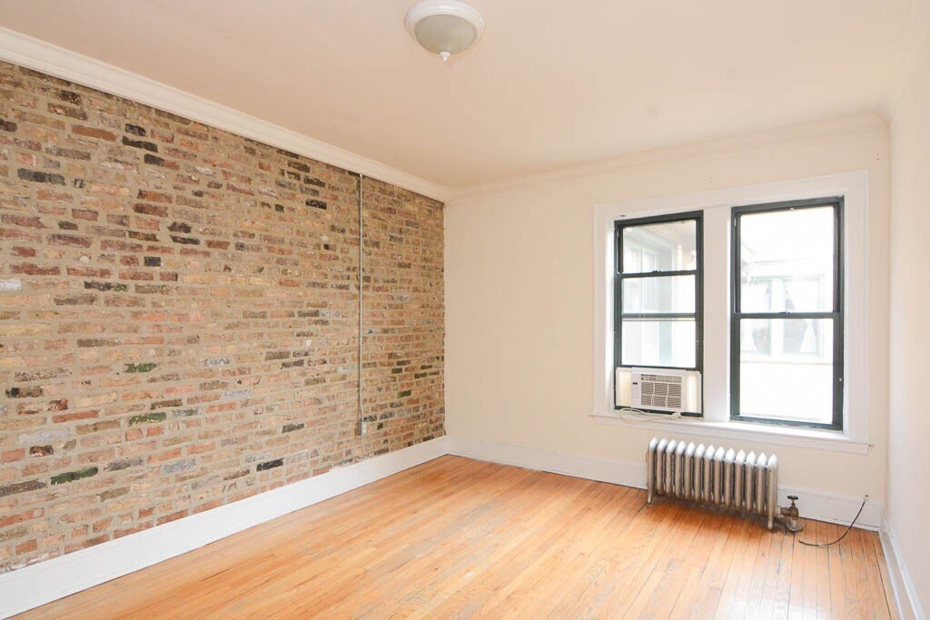 Building Photo - 2332.5 N Spaulding Ave