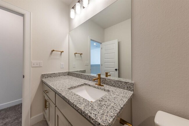 Building Photo - 2812 Sebring Cir