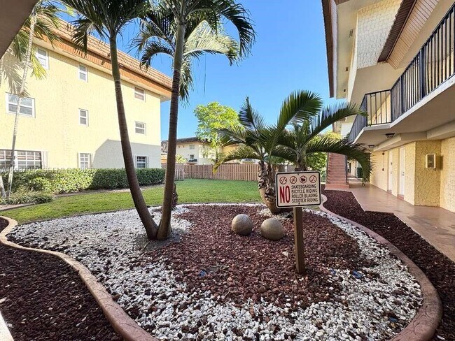 Building Photo - 8500 SW 109th Ave