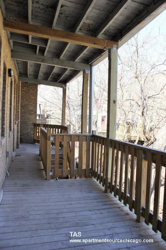 Building Photo - 1606 W Belle Plaine Ave