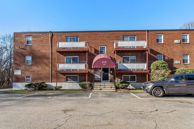 Building Photo - 272 Albion St