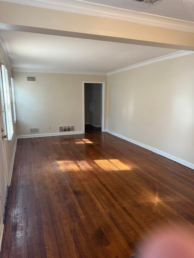 Building Photo - 1257 S Perkins Rd