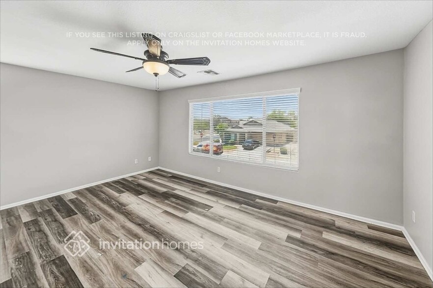 Building Photo - 2173 S 160th Ln