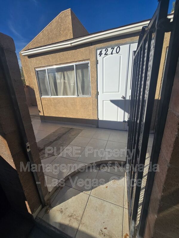 Building Photo - 4270 Rollingstone Dr