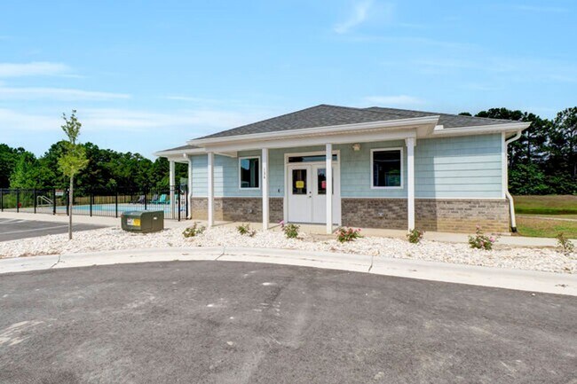 Building Photo - 305 Starfish Ln