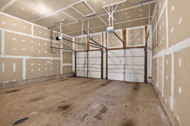 Building Photo - 44331 Apache Cir